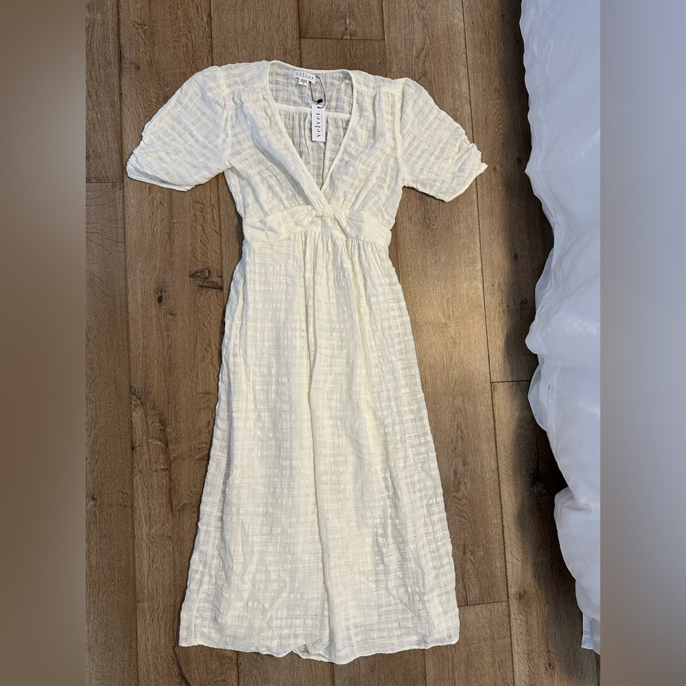 Elegant White Cotton Maxi Dress